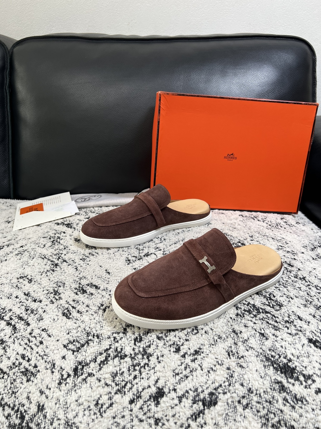 Hermes  高品质  顶级工艺品  爱马仕 专柜同步发售原厂配置，意大利进口原版牛皮面料，高品质拼接工艺，全进口水染