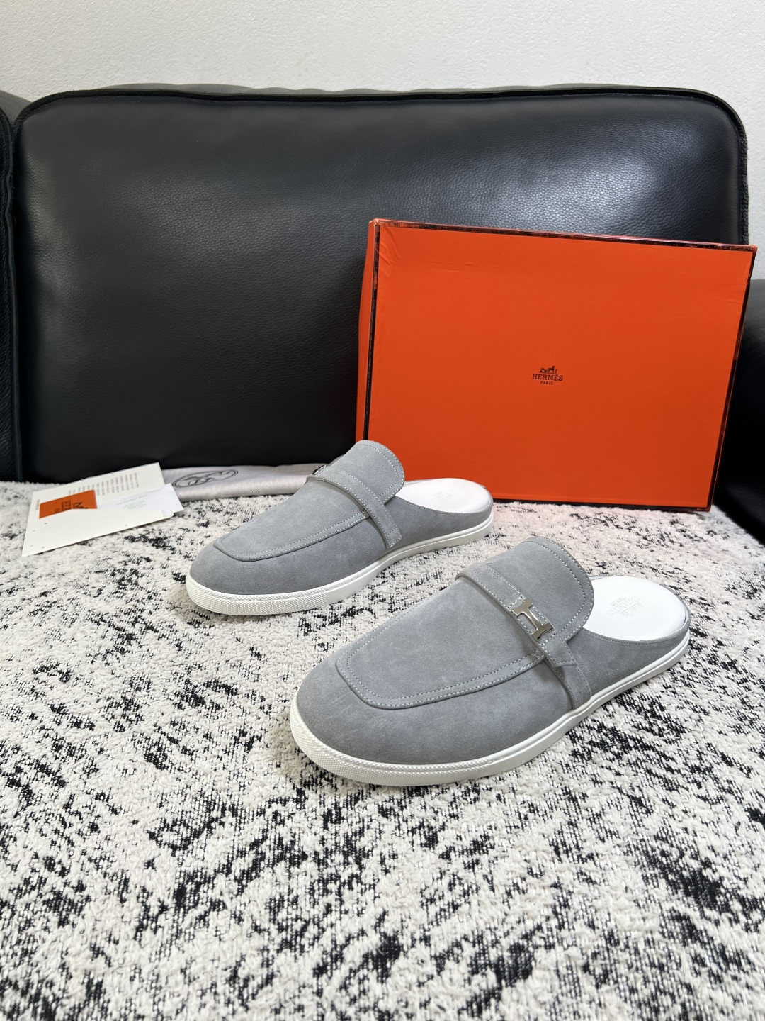 Hermes  高品质  顶级工艺品  爱马仕 专柜同步发售原厂配置，意大利进口原版牛皮面料，高品质拼接工艺，全进口水染