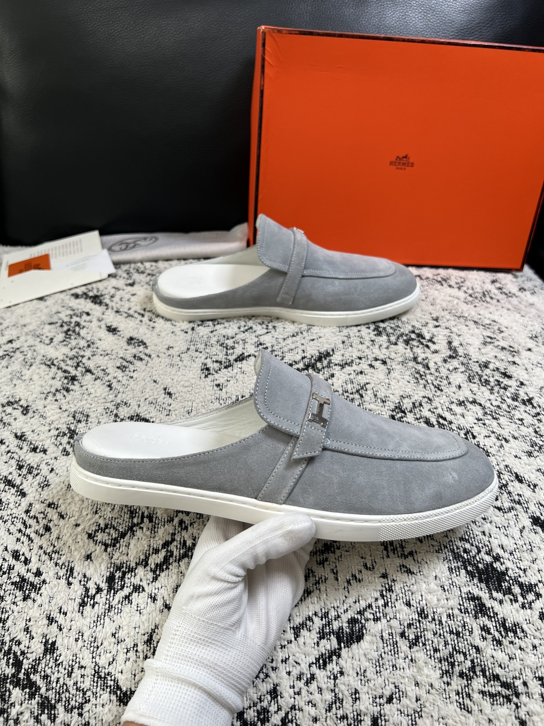 Hermes  高品质  顶级工艺品  爱马仕 专柜同步发售原厂配置，意大利进口原版牛皮面料，高品质拼接工艺，全进口水染