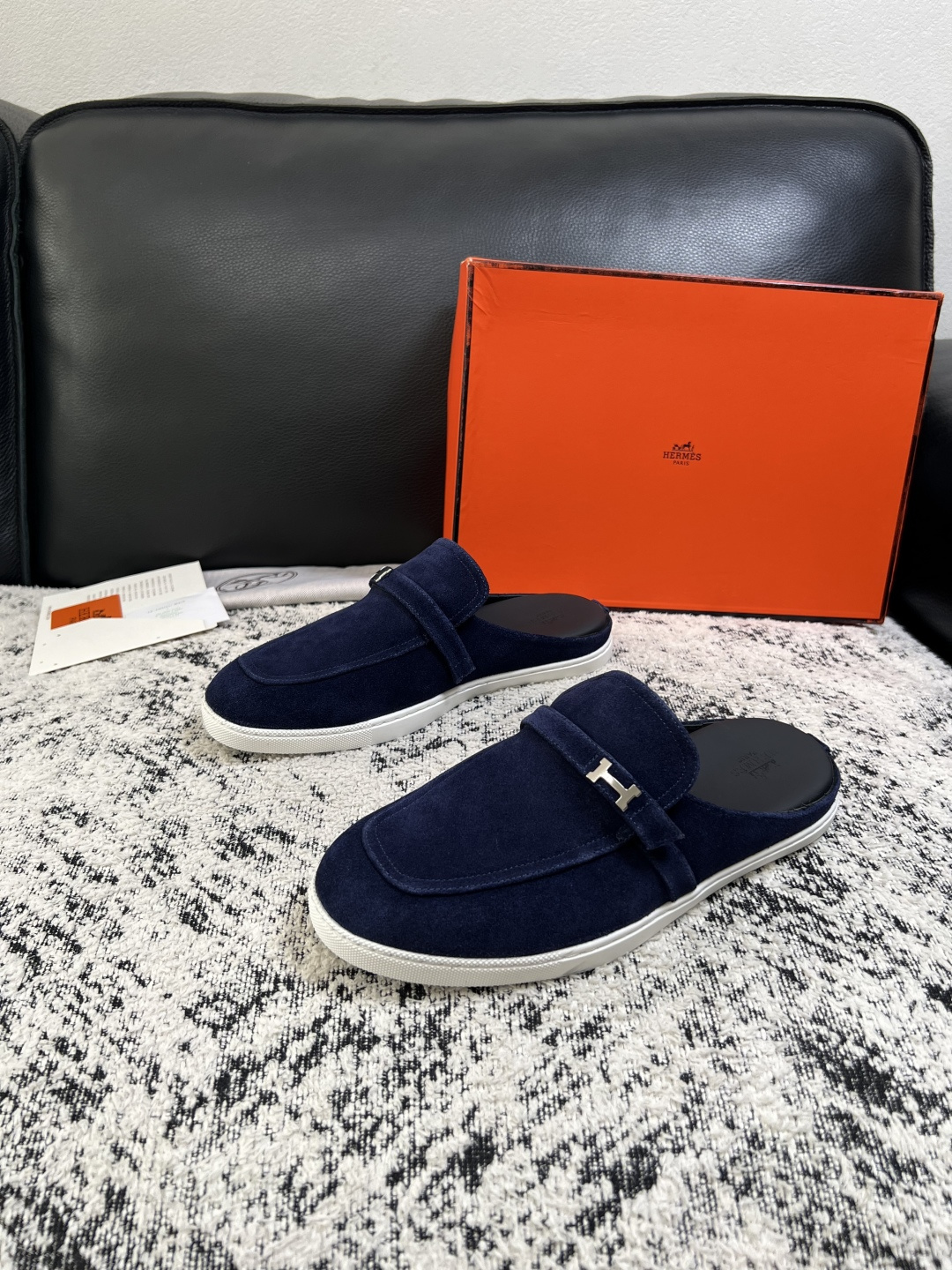 Hermes  高品质  顶级工艺品  爱马仕 专柜同步发售原厂配置，意大利进口原版牛皮面料，高品质拼接工艺，全进口水染