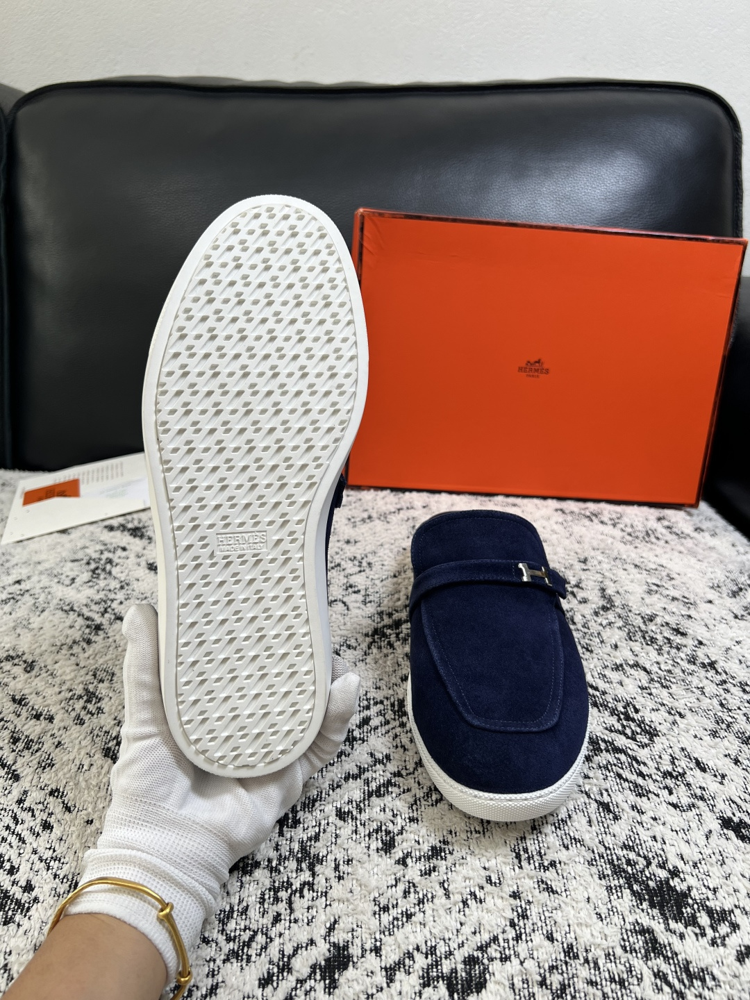 Hermes  高品质  顶级工艺品  爱马仕 专柜同步发售原厂配置，意大利进口原版牛皮面料，高品质拼接工艺，全进口水染