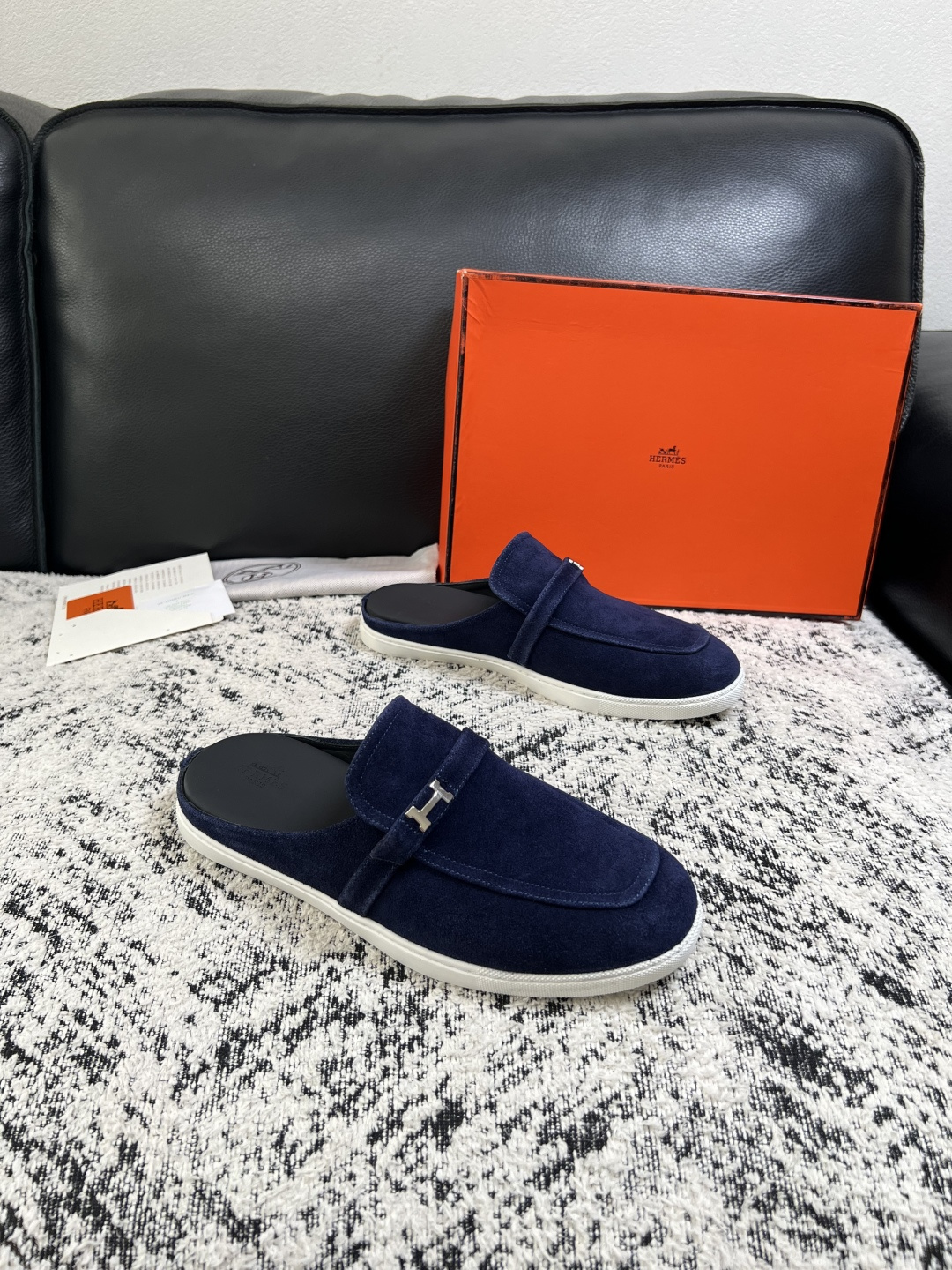 Hermes 高品质 顶级工艺品 爱马仕 专柜同步发售原厂配置,意大利进口原版牛皮面料,高品质拼接工艺,全进口水染 Hermes 高品质 顶级工艺品 爱马仕 专柜同步发售原厂配置,意大利进口原版牛皮面料,高品质拼接工艺,全进口水染
