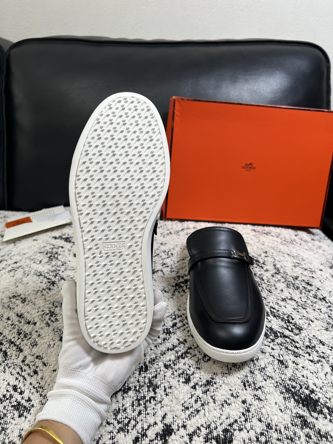 Hermes  高品质  顶级工艺品  爱马仕 专柜同步发售原厂配置，意大利进口原版牛皮面料，高品质拼接工艺，全进口水染