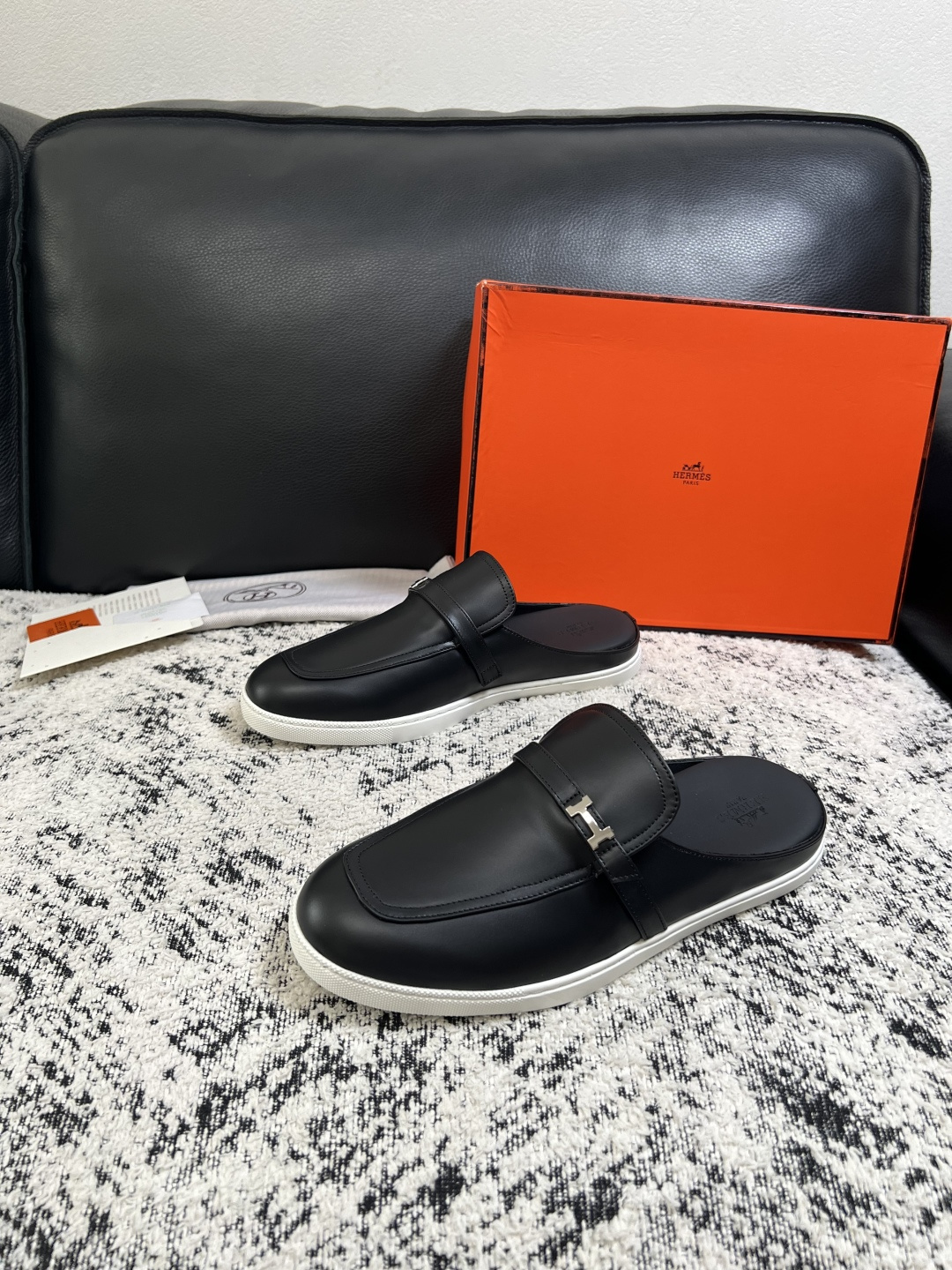 Hermes  高品质  顶级工艺品  爱马仕 专柜同步发售原厂配置，意大利进口原版牛皮面料，高品质拼接工艺，全进口水染