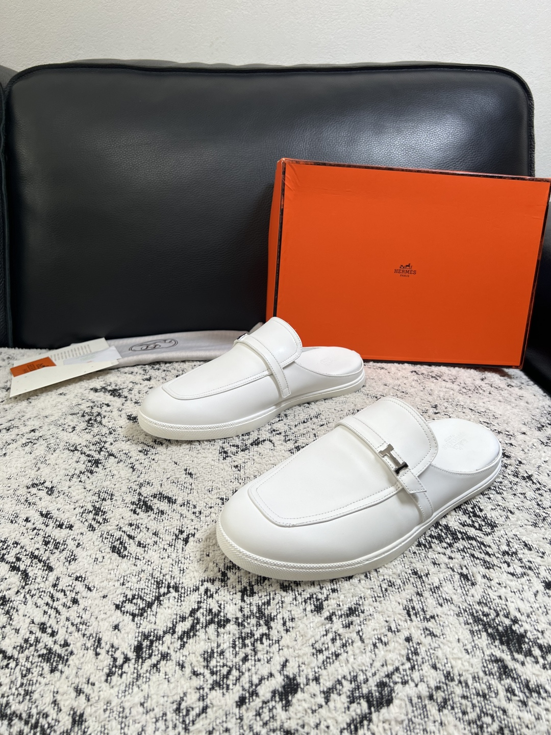 Hermes  高品质  顶级工艺品  爱马仕 专柜同步发售原厂配置，意大利进口原版牛皮面料，高品质拼接工艺，全进口水染