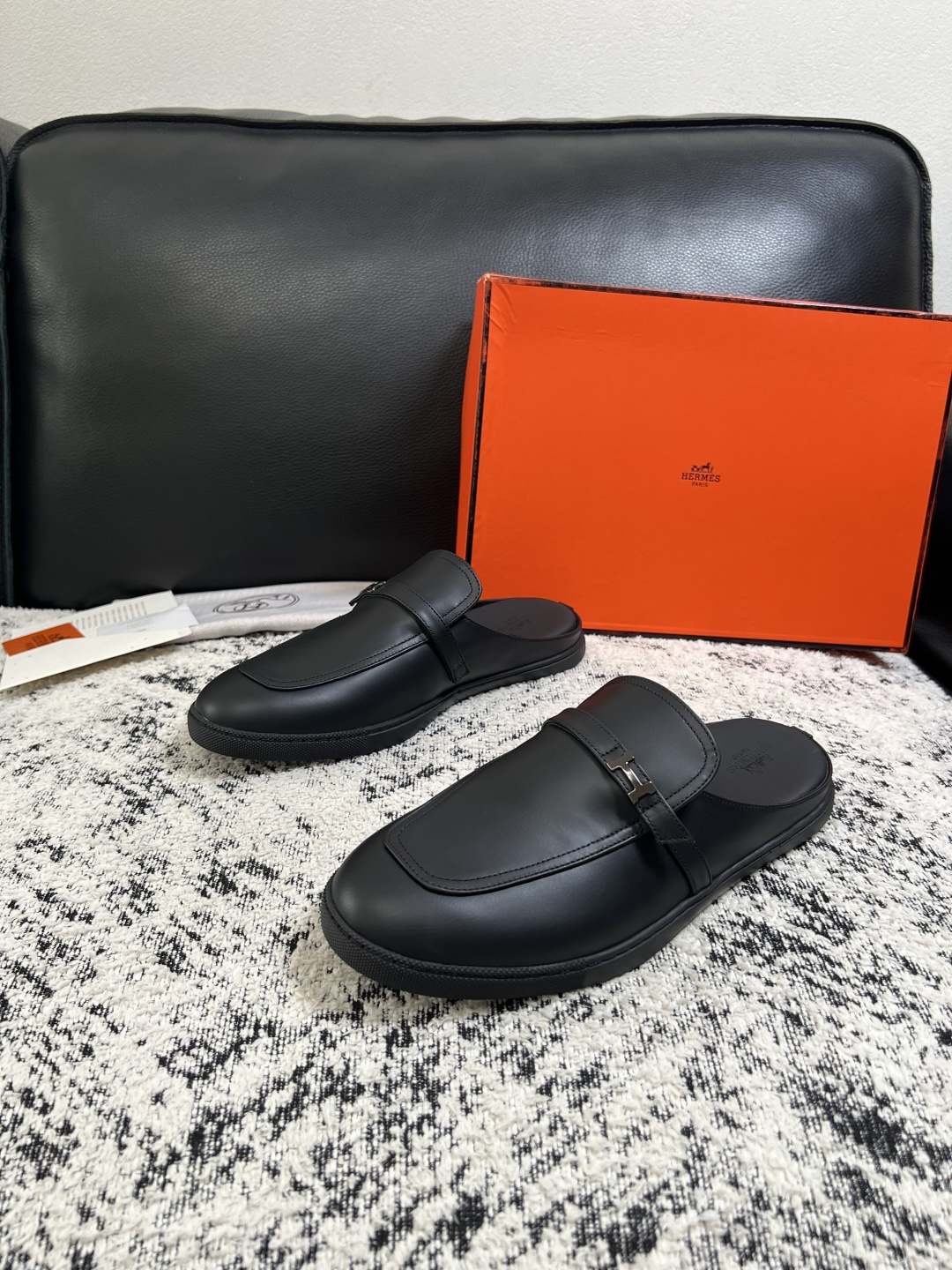 Hermes  高品质  顶级工艺品  爱马仕 专柜同步发售原厂配置，意大利进口原版牛皮面料，高品质拼接工艺，全进口水染