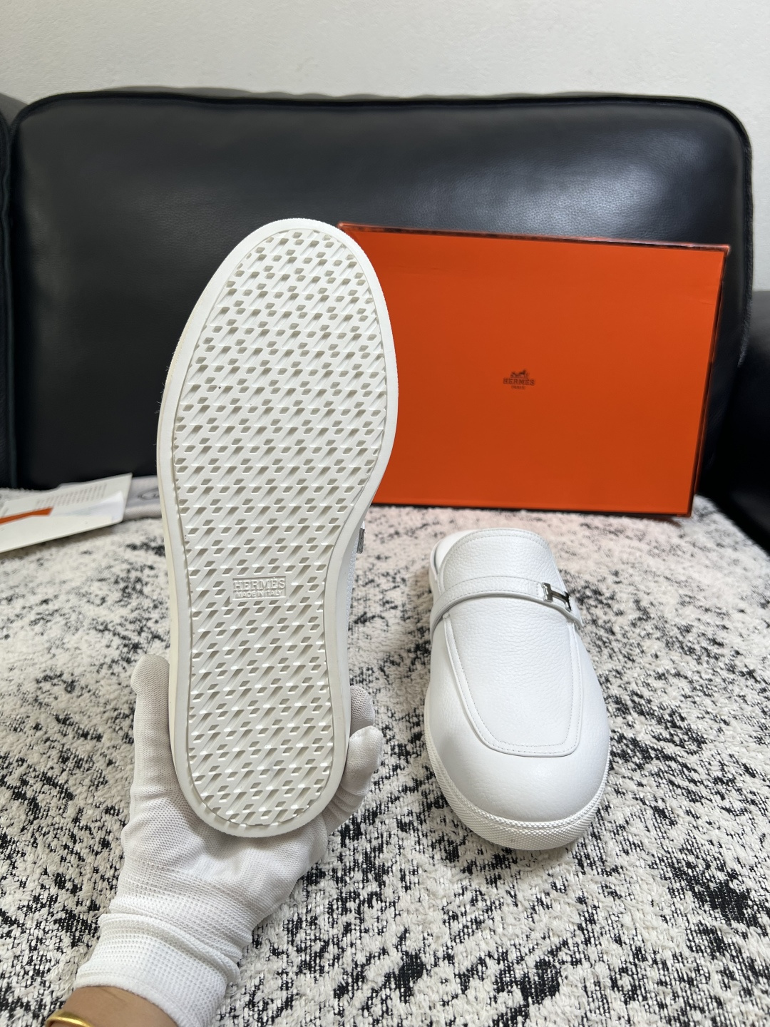 Hermes  高品质  顶级工艺品  爱马仕 专柜同步发售原厂配置，意大利进口原版牛皮面料，高品质拼接工艺，全进口水染