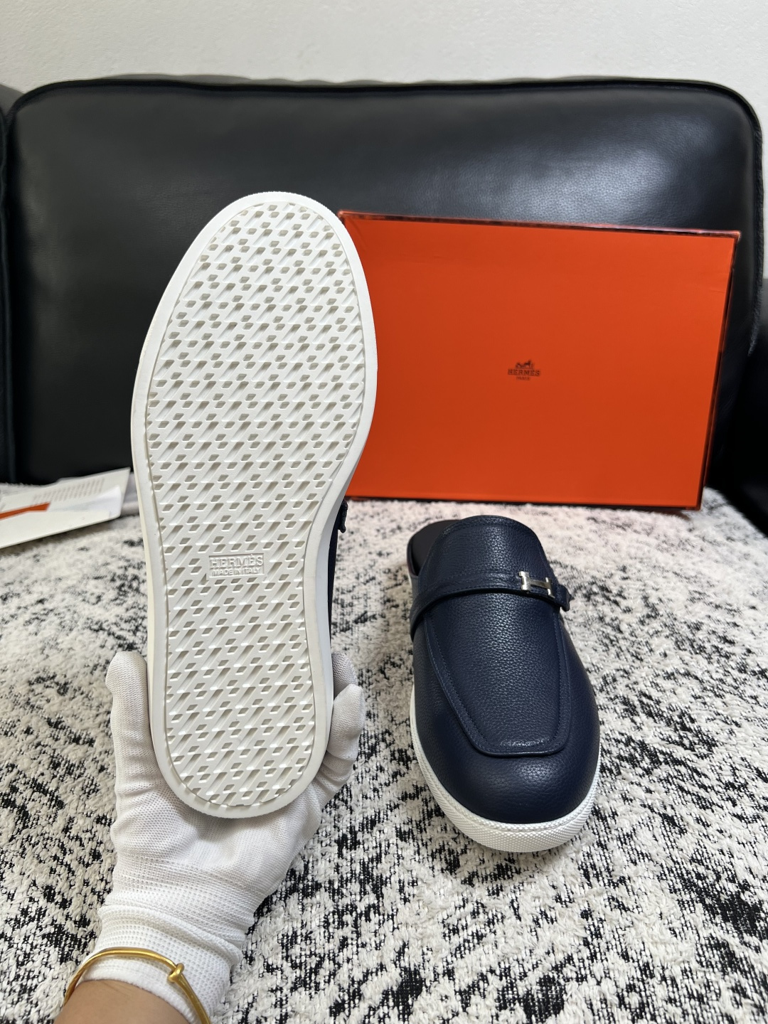 Hermes  高品质  顶级工艺品  爱马仕 专柜同步发售原厂配置，意大利进口原版牛皮面料，高品质拼接工艺，全进口水染
