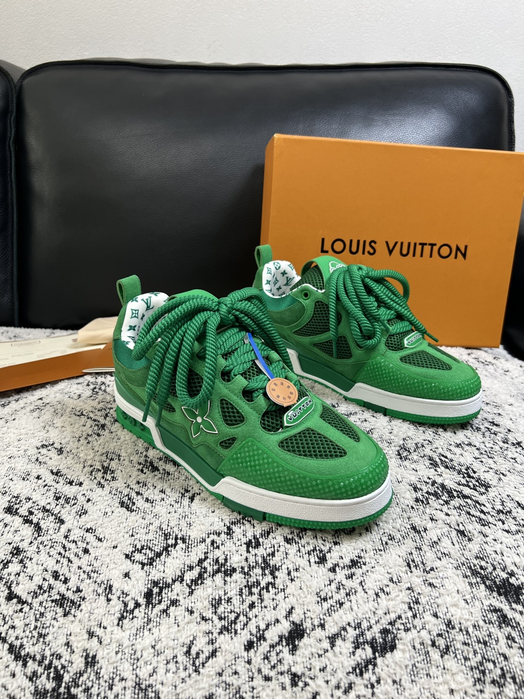 Lv 高品质 顶级工艺品 路易威登,运动板鞋专柜同步,鞋面意大利进口,高品质拼接缤纷色彩复杂工艺品,进口网布里垫柔 Lv 高品质 顶级工艺品 路易威登,运动板鞋专柜同步,鞋面意大利进口,高品质拼接缤纷色彩复杂工艺品,进口网布里垫柔