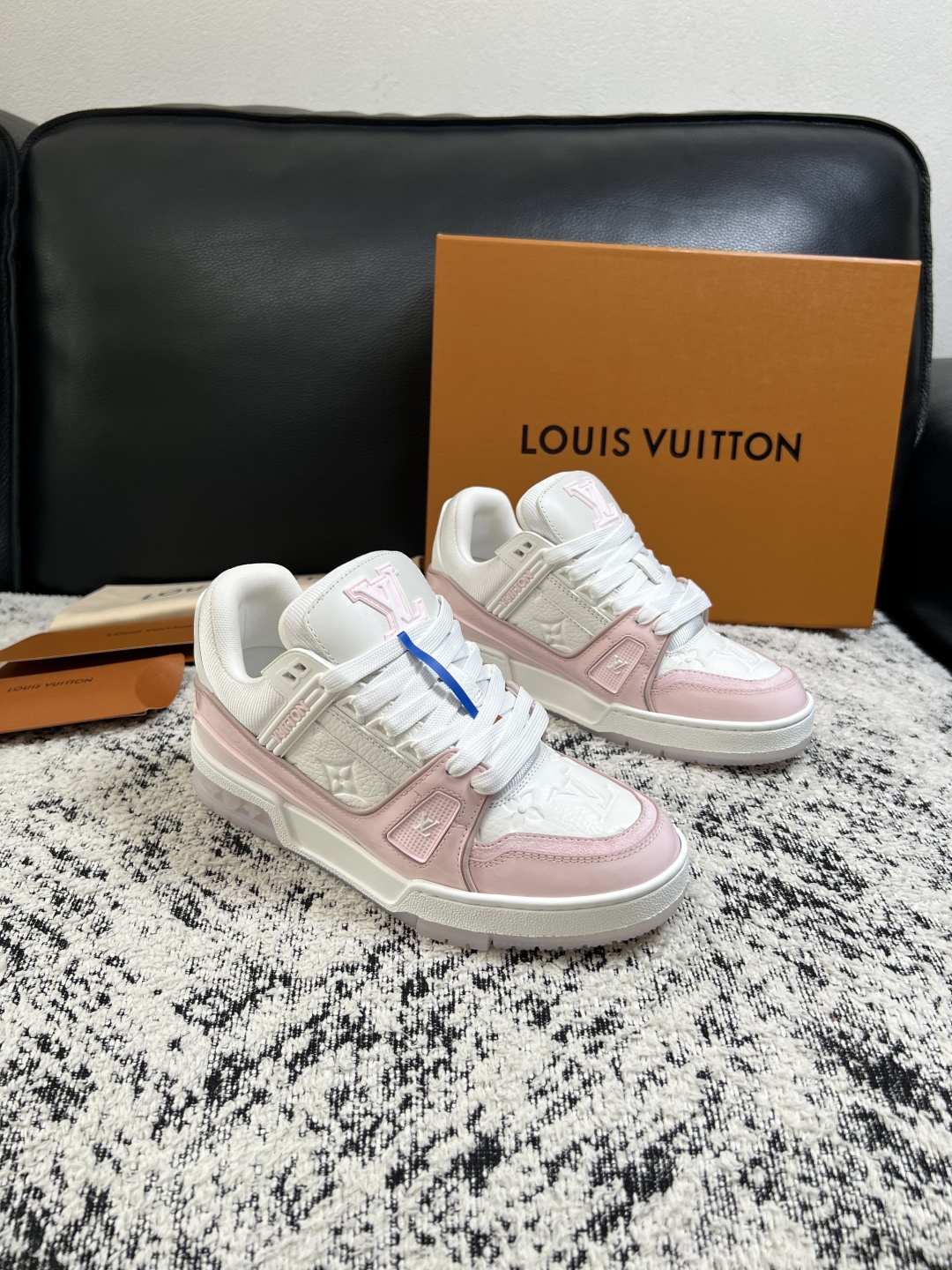 Lv 高品质 顶级工艺品 路易威登,运动板鞋专柜同步,鞋面意大利进口,高品质拼接缤纷色彩复杂工艺品,进口网布里垫柔 Lv 高品质 顶级工艺品 路易威登,运动板鞋专柜同步,鞋面意大利进口,高品质拼接缤纷色彩复杂工艺品,进口网布里垫柔
