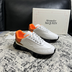 Alexander McQueen 高品质 顶级工艺品 麦昆 专柜同步 原厂配置,意大利进口原版牛皮面料,高品质 Alexander McQueen 高品质 顶级工艺品 麦昆 专柜同步 原厂配置,意大利进口原版牛皮面料,高品质