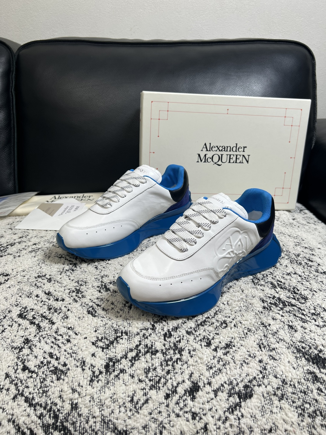 Alexander McQueen  高品质  顶级工艺品  麦昆  专柜同步 原厂配置，意大利进口原版牛皮面料，高品质