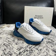 Alexander McQueen 高品质 顶级工艺品 麦昆 专柜同步 原厂配置,意大利进口原版牛皮面料,高品质 Alexander McQueen 高品质 顶级工艺品 麦昆 专柜同步 原厂配置,意大利进口原版牛皮面料,高品质