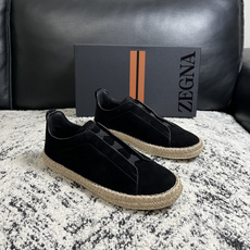 Zegna 高品质 顶级工艺品 杰尼亚 专柜新款原厂配置,意大利进口牛皮面料,进口牛里垫,透气舒适,鞋底:原厂特 Zegna 高品质 顶级工艺品 杰尼亚 专柜新款原厂配置,意大利进口牛皮面料,进口牛里垫,透气舒适,鞋底:原厂特