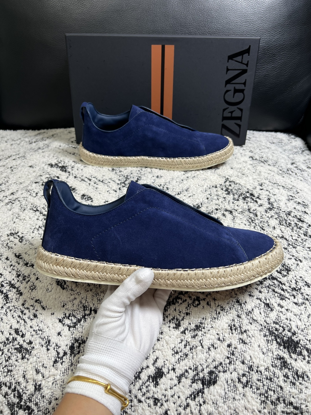 Zegna  高品质  顶级工艺品  杰尼亚  专柜新款原厂配置，意大利进口牛皮面料，进口牛里垫，透气舒适，鞋底：原厂特