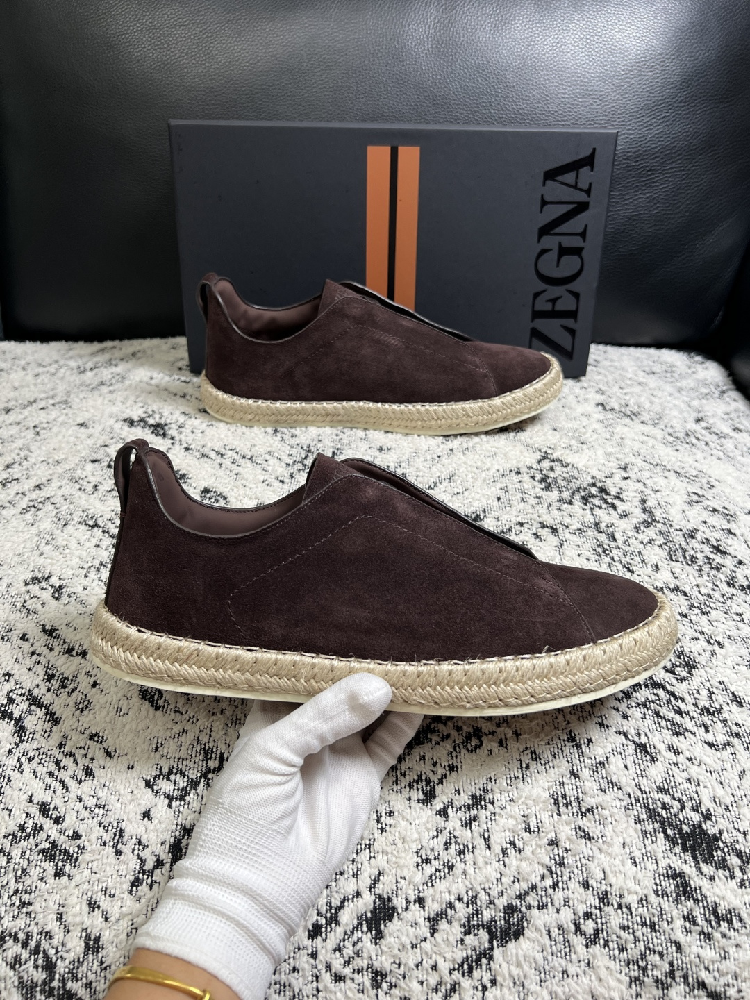 Zegna  高品质  顶级工艺品  杰尼亚  专柜新款原厂配置，意大利进口牛皮面料，进口牛里垫，透气舒适，鞋底：原厂特