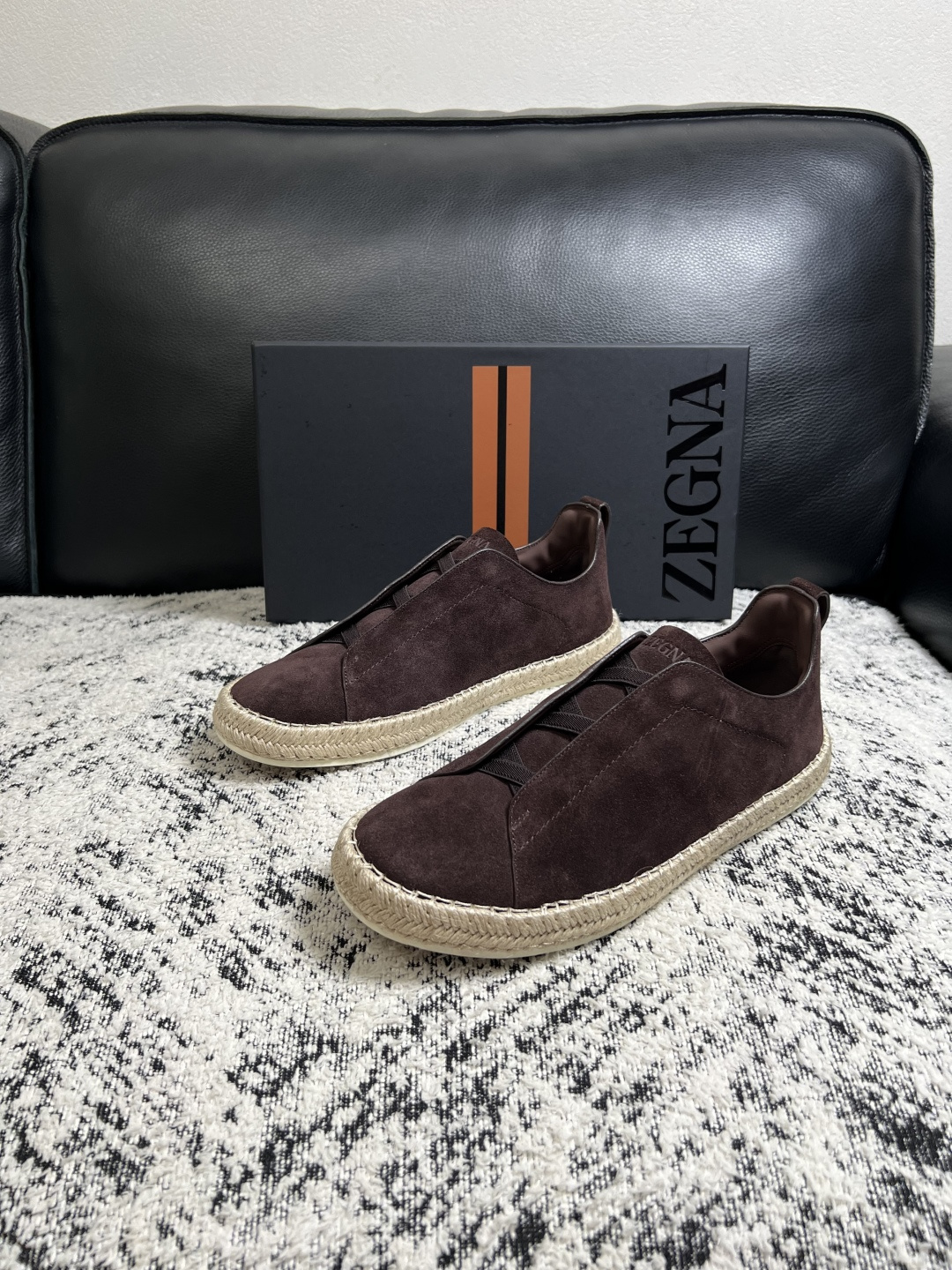 Zegna  高品质  顶级工艺品  杰尼亚  专柜新款原厂配置，意大利进口牛皮面料，进口牛里垫，透气舒适，鞋底：原厂特