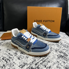 Lv 高品质 顶级工艺品 路易威登,专柜同步原厂配置,鞋面意大利进口,高品质拼接缤纷色彩复杂工艺品,进口牛皮里垫柔 Lv 高品质 顶级工艺品 路易威登,专柜同步原厂配置,鞋面意大利进口,高品质拼接缤纷色彩复杂工艺品,进口牛皮里垫柔