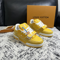 Lv 高品质 顶级工艺品 路易威登,专柜同步原厂配置,鞋面意大利进口,高品质拼接缤纷色彩复杂工艺品,进口牛皮里垫柔 Lv 高品质 顶级工艺品 路易威登,专柜同步原厂配置,鞋面意大利进口,高品质拼接缤纷色彩复杂工艺品,进口牛皮里垫柔