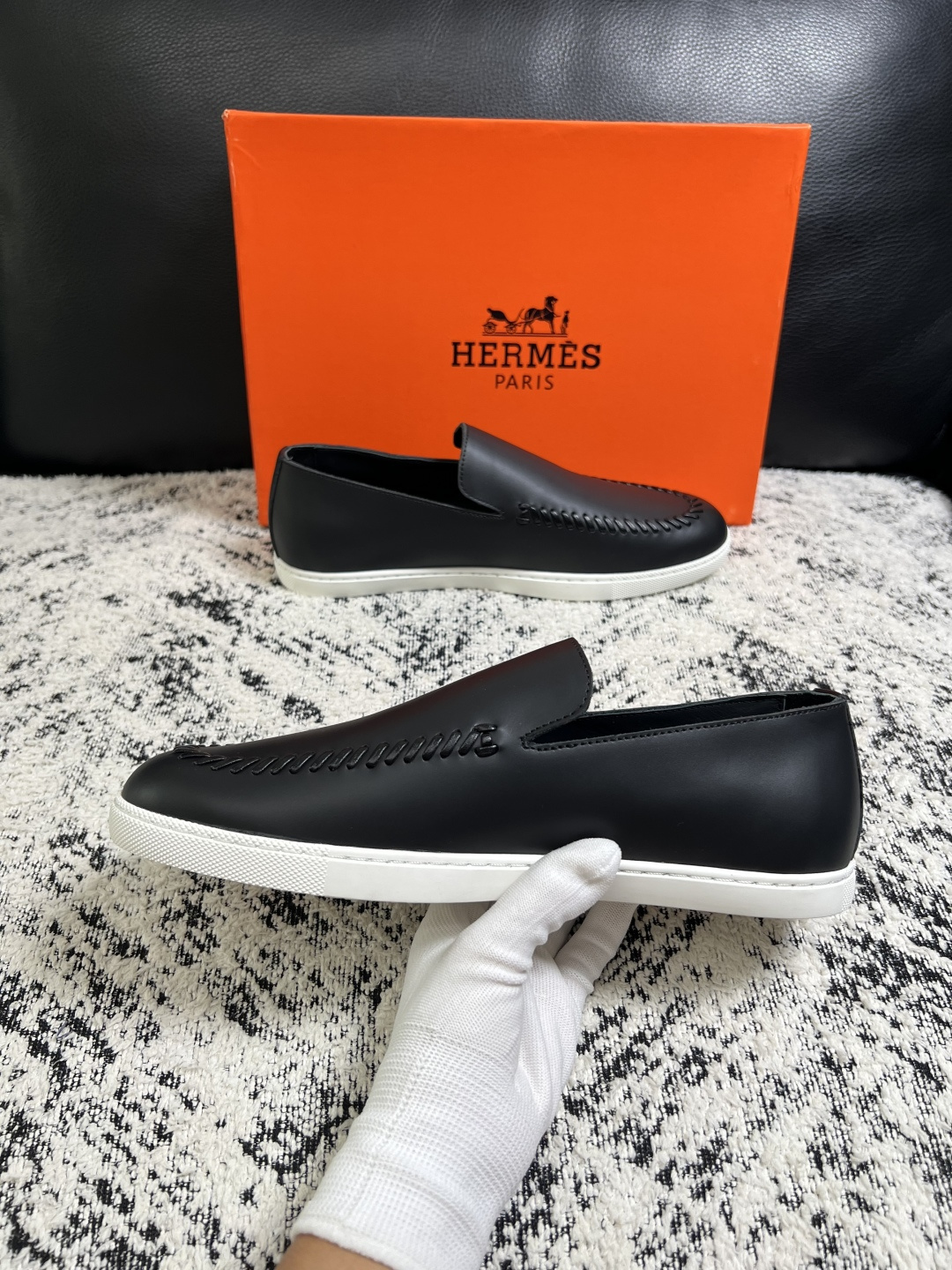 Hermes  高品质  顶级工艺品  爱马仕 专柜同步发售原厂配置，意大利进口原版牛皮面料，高品质拼接工艺，全进口水染
