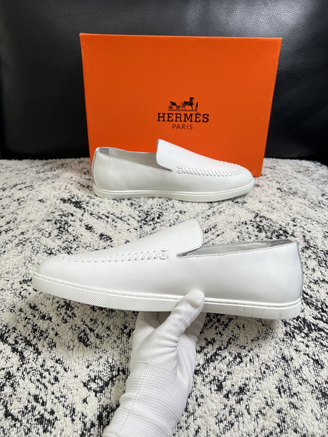 Hermes  高品质  顶级工艺品  爱马仕 专柜同步发售原厂配置，意大利进口原版牛皮面料，高品质拼接工艺，全进口水染