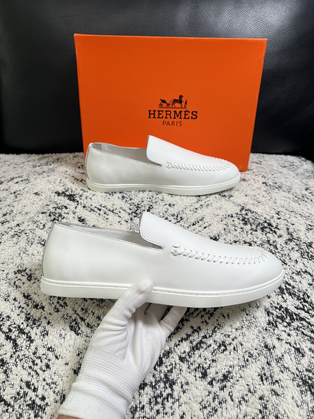 Hermes  高品质  顶级工艺品  爱马仕 专柜同步发售原厂配置，意大利进口原版牛皮面料，高品质拼接工艺，全进口水染
