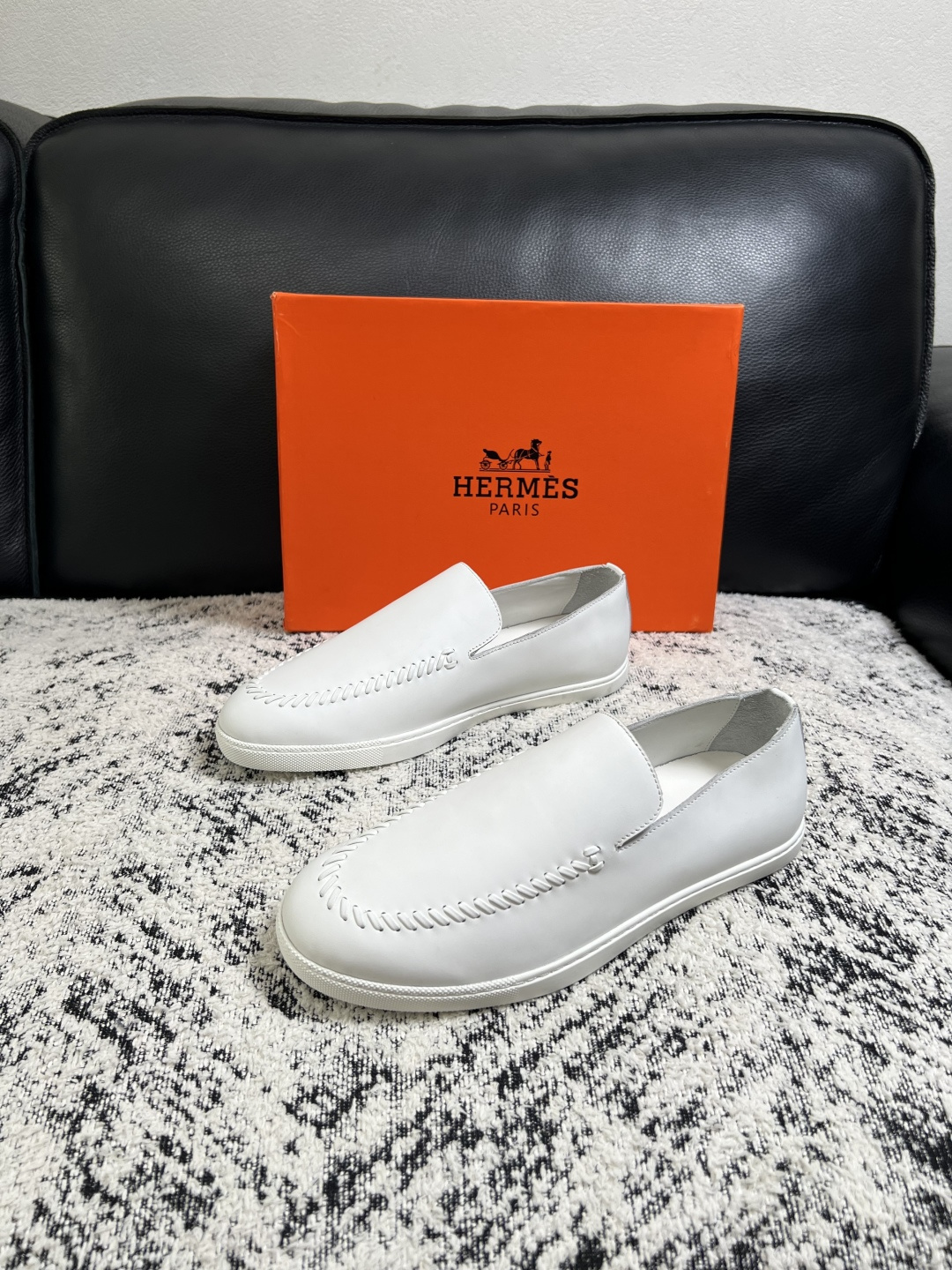Hermes  高品质  顶级工艺品  爱马仕 专柜同步发售原厂配置，意大利进口原版牛皮面料，高品质拼接工艺，全进口水染