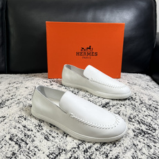 Hermes 高品质 顶级工艺品 爱马仕 专柜同步发售原厂配置,意大利进口原版牛皮面料,高品质拼接工艺,全进口水染 Hermes 高品质 顶级工艺品 爱马仕 专柜同步发售原厂配置,意大利进口原版牛皮面料,高品质拼接工艺,全进口水染
