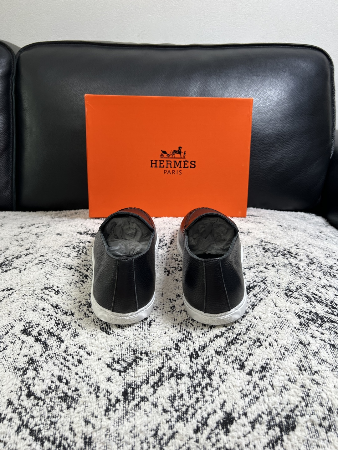 Hermes  高品质  顶级工艺品  爱马仕 专柜同步发售原厂配置，意大利进口原版牛皮面料，高品质拼接工艺，全进口水染