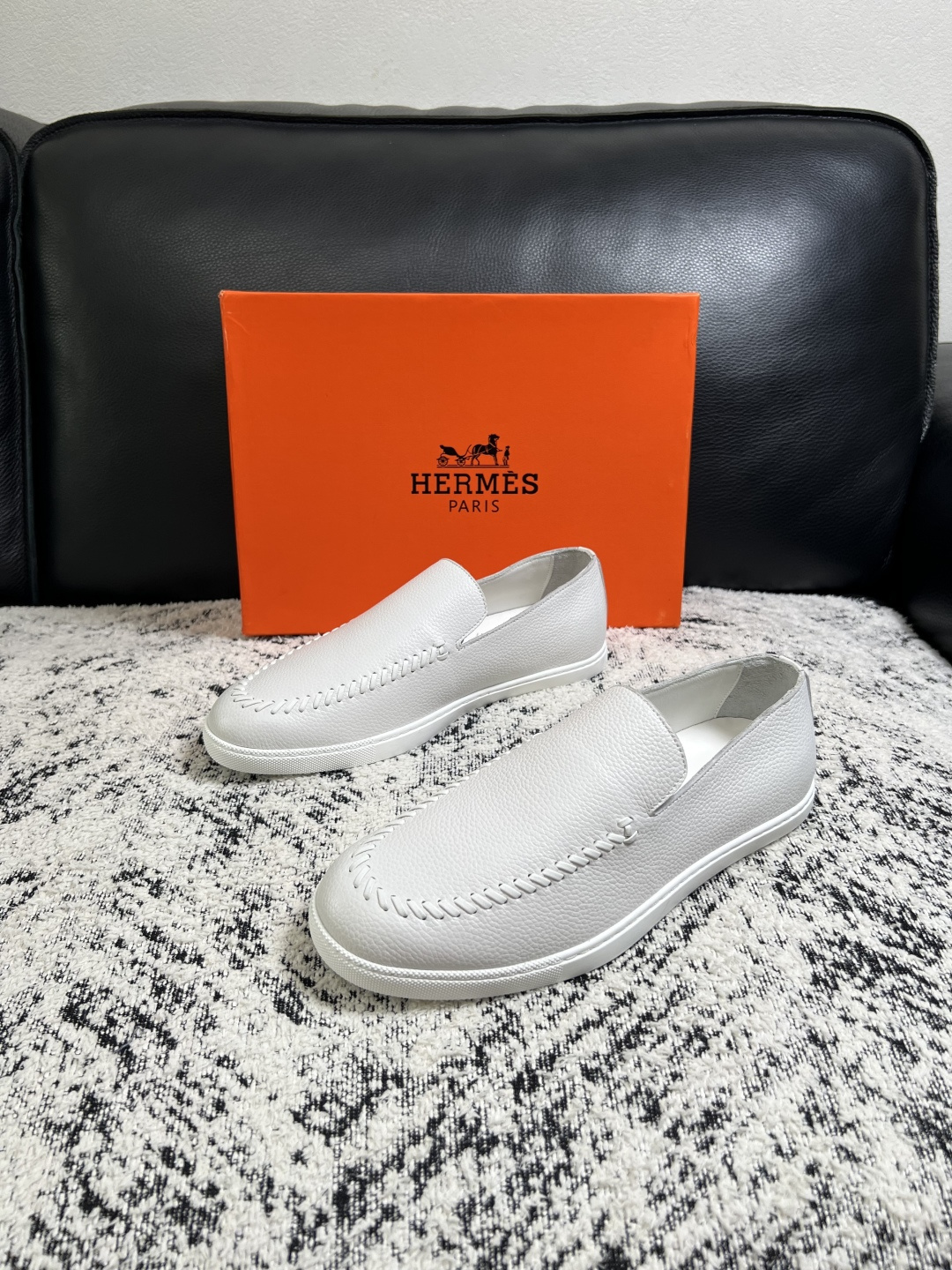 Hermes  高品质  顶级工艺品  爱马仕 专柜同步发售原厂配置，意大利进口原版牛皮面料，高品质拼接工艺，全进口水染