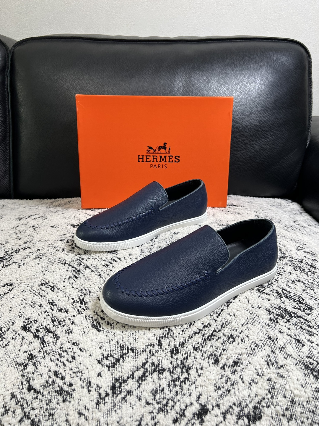 Hermes  高品质  顶级工艺品  爱马仕 专柜同步发售原厂配置，意大利进口原版牛皮面料，高品质拼接工艺，全进口水染