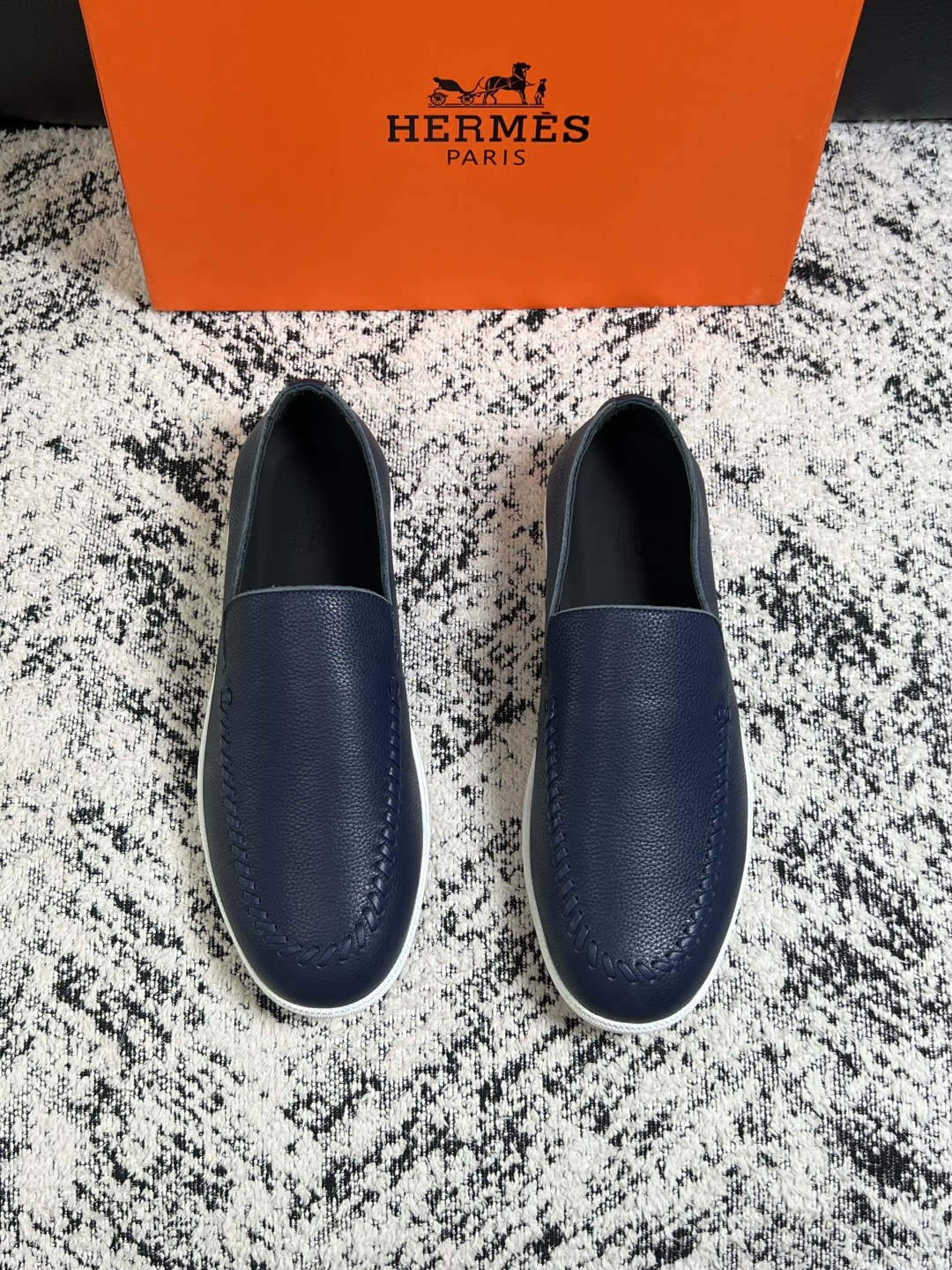 Hermes  高品质  顶级工艺品  爱马仕 专柜同步发售原厂配置，意大利进口原版牛皮面料，高品质拼接工艺，全进口水染