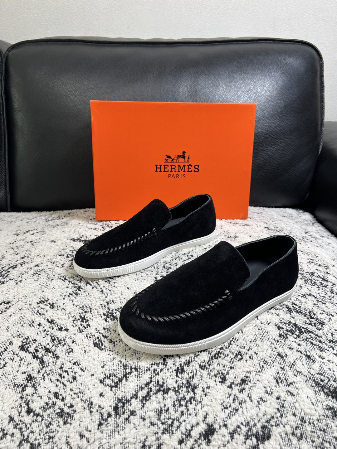 Hermes  高品质  顶级工艺品  爱马仕 专柜同步发售原厂配置，意大利进口原版牛皮面料，高品质拼接工艺，全进口水染
