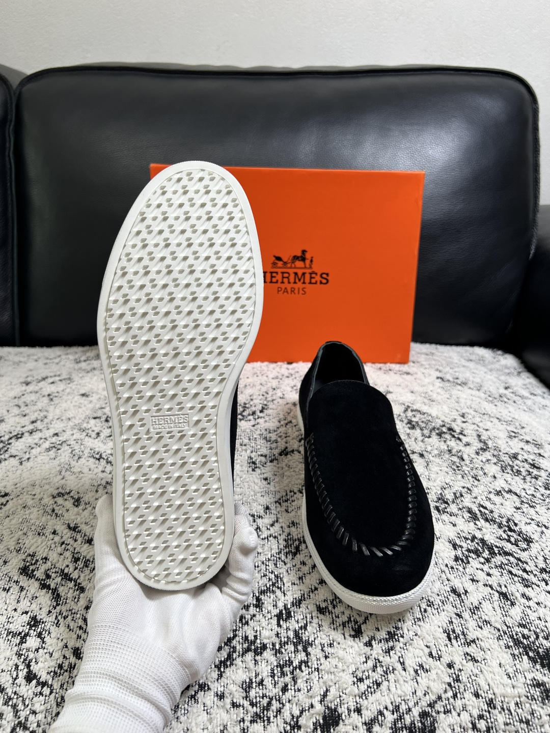 Hermes  高品质  顶级工艺品  爱马仕 专柜同步发售原厂配置，意大利进口原版牛皮面料，高品质拼接工艺，全进口水染