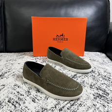 Hermes 高品质 顶级工艺品 爱马仕 专柜同步发售原厂配置,意大利进口原版牛皮面料,高品质拼接工艺,全进口水染 Hermes 高品质 顶级工艺品 爱马仕 专柜同步发售原厂配置,意大利进口原版牛皮面料,高品质拼接工艺,全进口水染