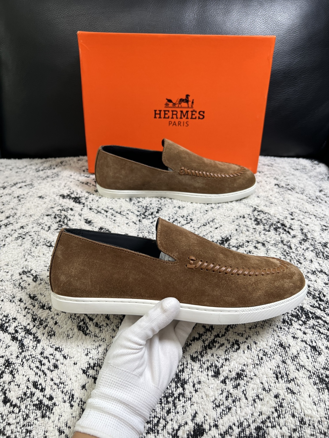 Hermes  高品质  顶级工艺品  爱马仕 专柜同步发售原厂配置，意大利进口原版牛皮面料，高品质拼接工艺，全进口水染