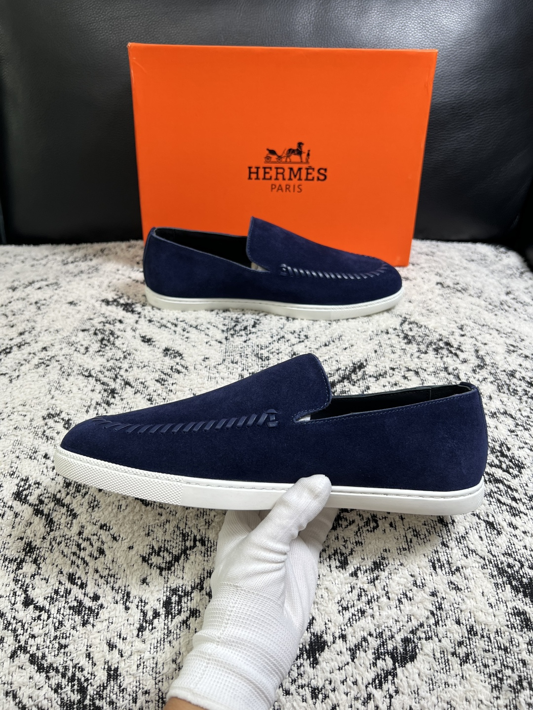 Hermes  高品质  顶级工艺品  爱马仕 专柜同步发售原厂配置，意大利进口原版牛皮面料，高品质拼接工艺，全进口水染