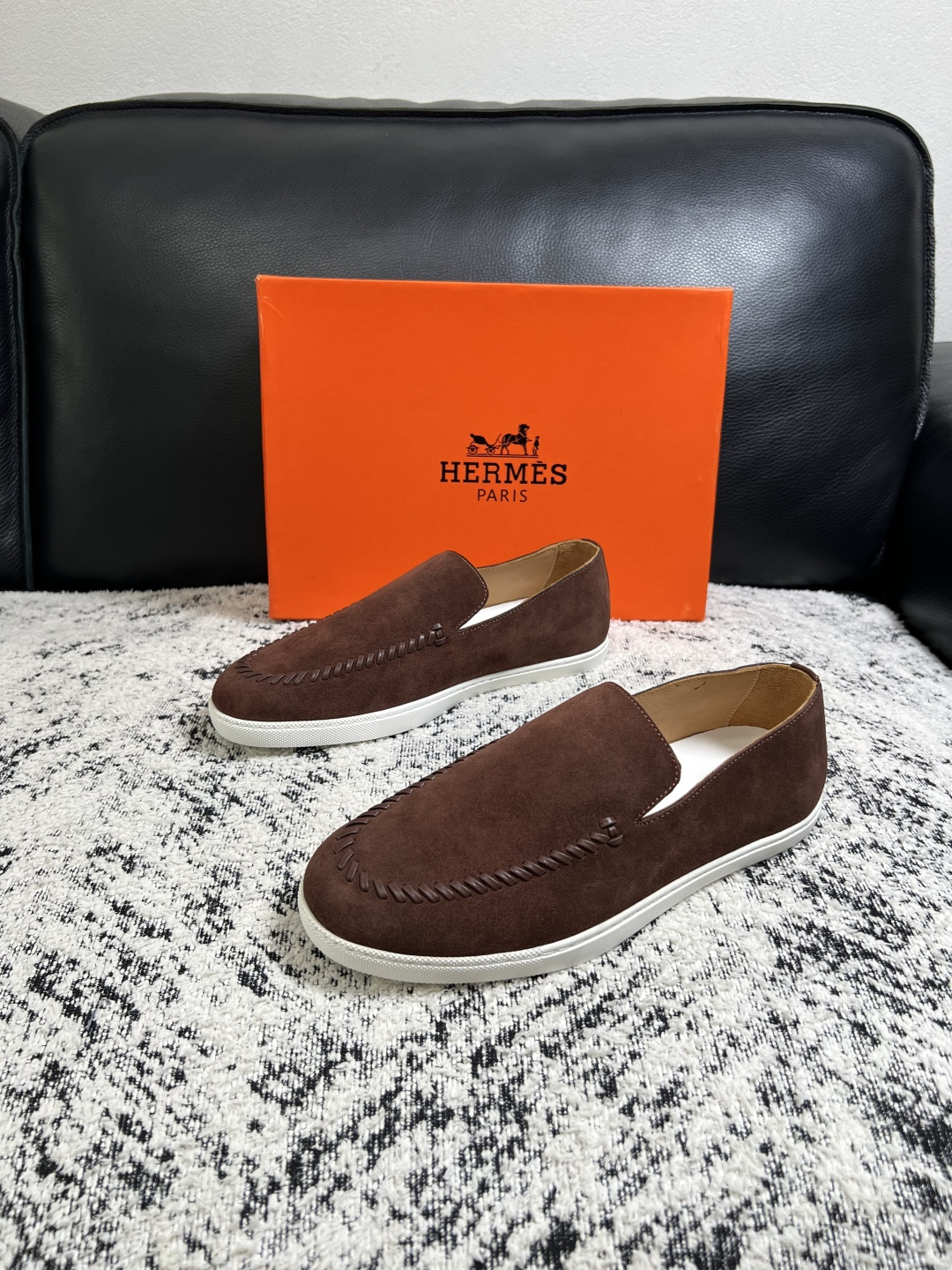 Hermes  高品质  顶级工艺品  爱马仕 专柜同步发售原厂配置，意大利进口原版牛皮面料，高品质拼接工艺，全进口水染