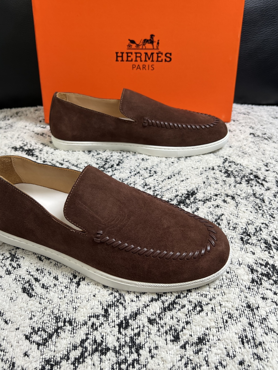 Hermes  高品质  顶级工艺品  爱马仕 专柜同步发售原厂配置，意大利进口原版牛皮面料，高品质拼接工艺，全进口水染