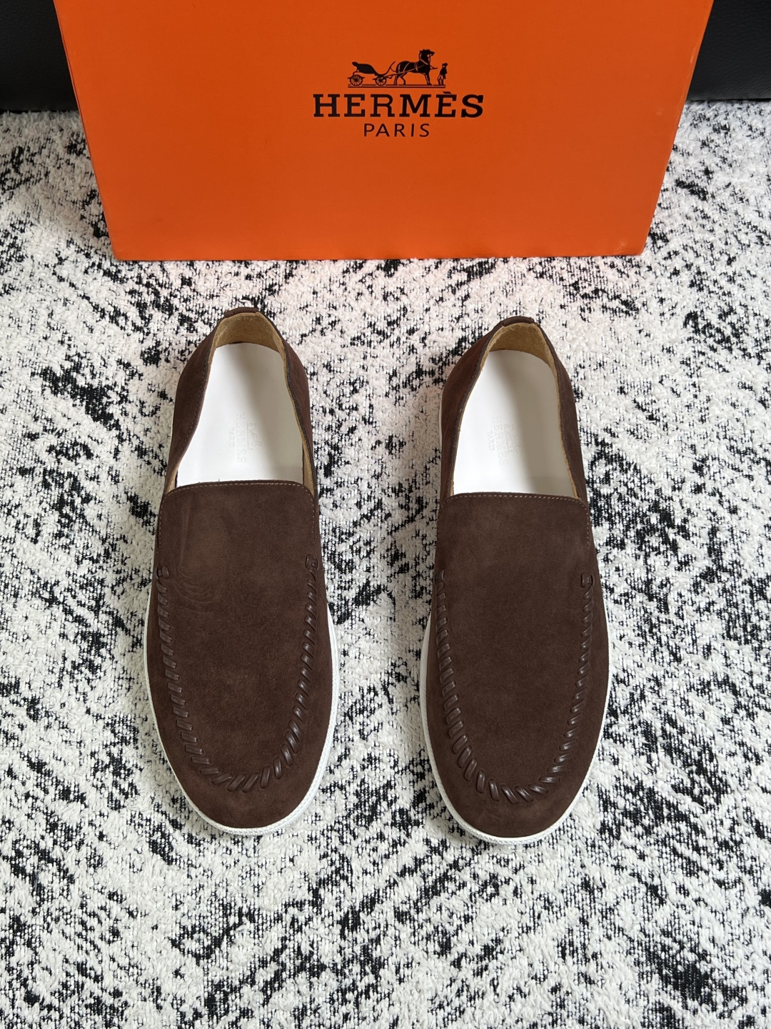 Hermes  高品质  顶级工艺品  爱马仕 专柜同步发售原厂配置，意大利进口原版牛皮面料，高品质拼接工艺，全进口水染
