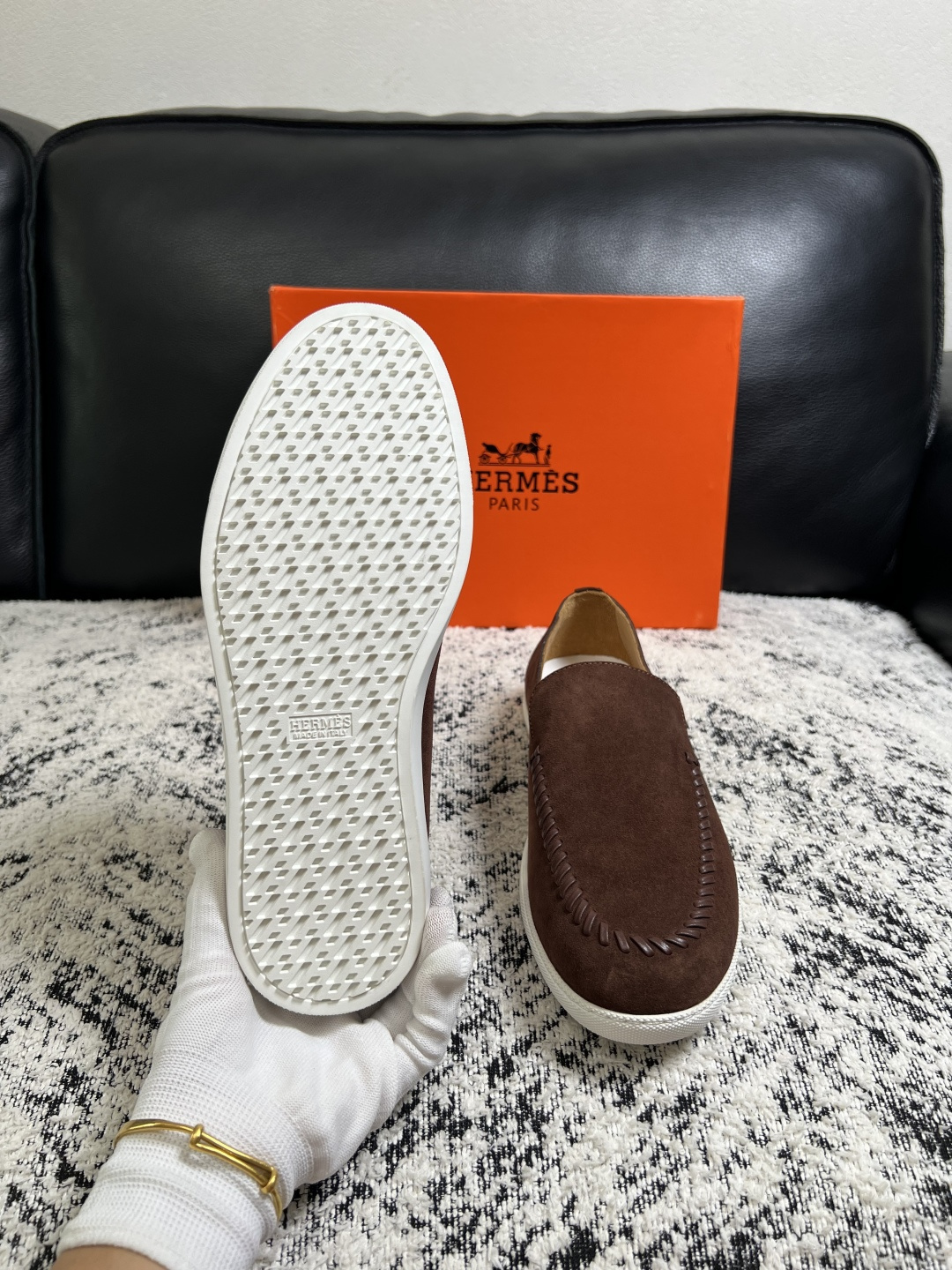 Hermes  高品质  顶级工艺品  爱马仕 专柜同步发售原厂配置，意大利进口原版牛皮面料，高品质拼接工艺，全进口水染