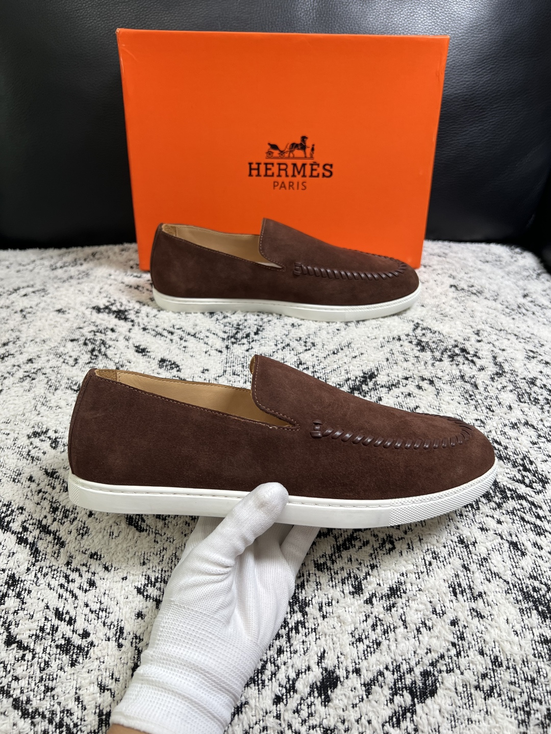 Hermes  高品质  顶级工艺品  爱马仕 专柜同步发售原厂配置，意大利进口原版牛皮面料，高品质拼接工艺，全进口水染