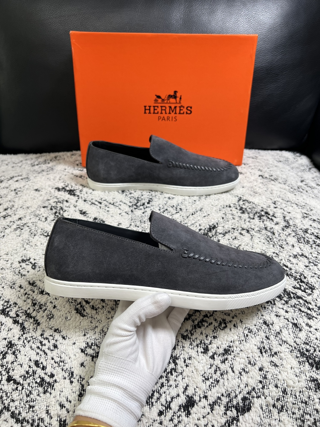 Hermes  高品质  顶级工艺品  爱马仕 专柜同步发售原厂配置，意大利进口原版牛皮面料，高品质拼接工艺，全进口水染