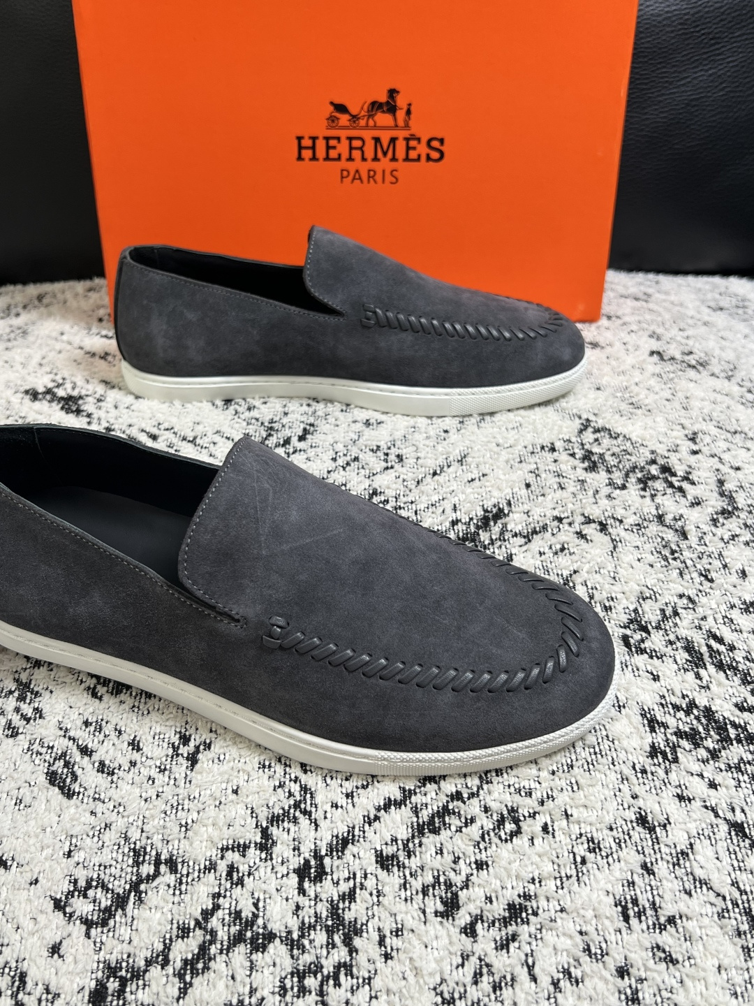 Hermes  高品质  顶级工艺品  爱马仕 专柜同步发售原厂配置，意大利进口原版牛皮面料，高品质拼接工艺，全进口水染