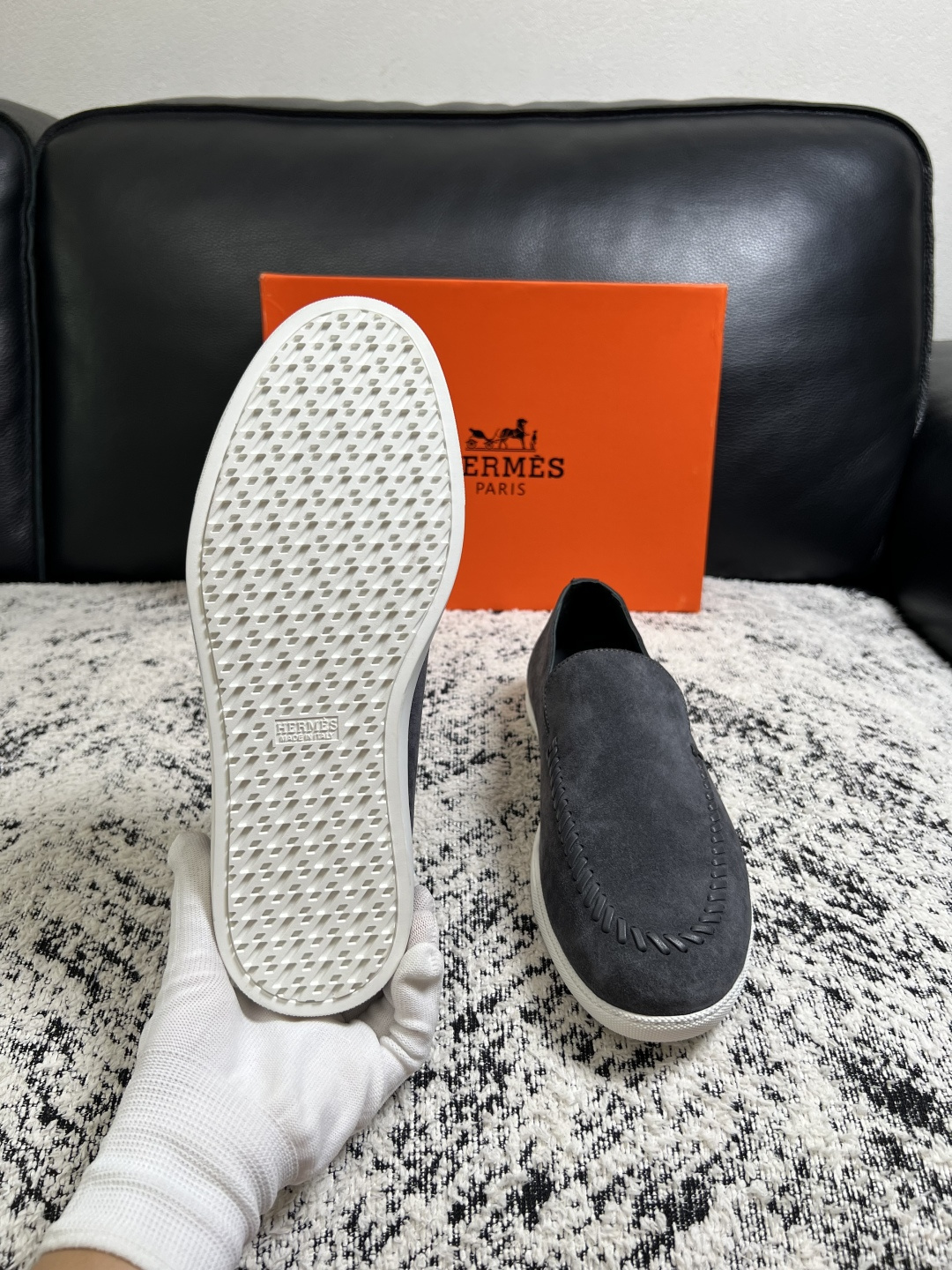 Hermes  高品质  顶级工艺品  爱马仕 专柜同步发售原厂配置，意大利进口原版牛皮面料，高品质拼接工艺，全进口水染