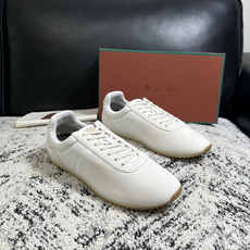 Loro piana 高品质 顶级工艺品 诺悠翩雅 新品专柜同步原厂配置,鞋面意大利进口牛皮面料,高品质拼接工艺 Loro piana 高品质 顶级工艺品 诺悠翩雅 新品专柜同步原厂配置,鞋面意大利进口牛皮面料,高品质拼接工艺
