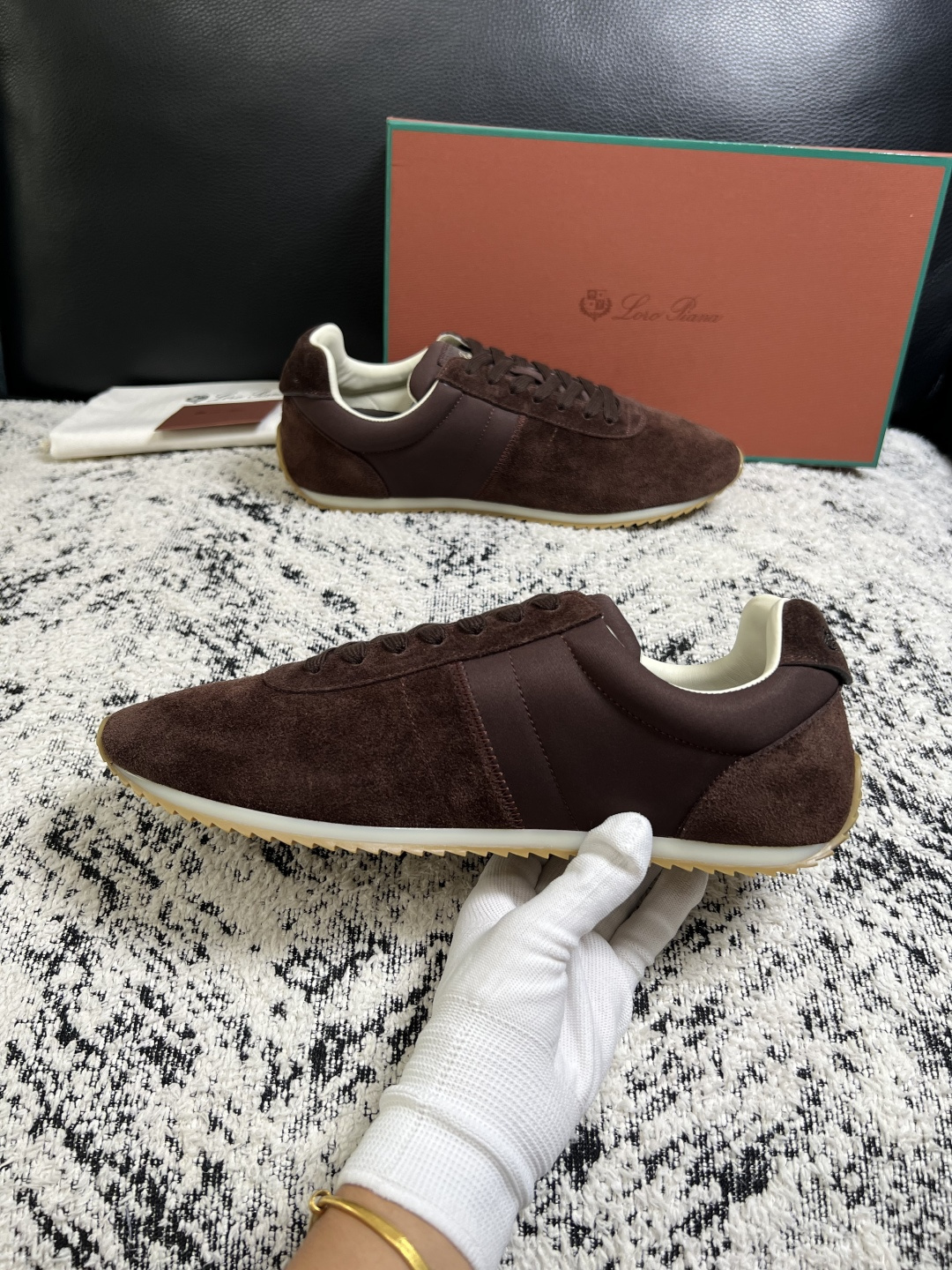 Loro piana  高品质  顶级工艺品  诺悠翩雅  新品专柜同步原厂配置，鞋面意大利进口牛皮面料，高品质拼接工艺