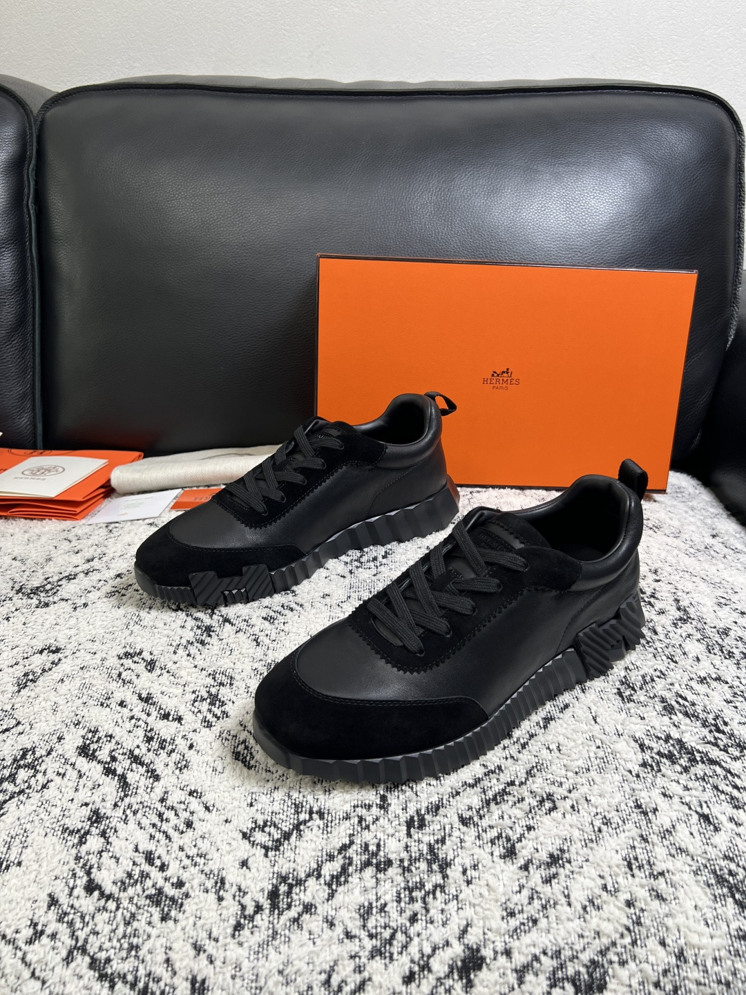 Hermes  高品质  顶级工艺品  爱马仕 专柜同步发售原厂配置，意大利进口原版牛皮面料，高品质拼接工艺，全进口水染