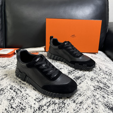Hermes 高品质 顶级工艺品 爱马仕 专柜同步发售原厂配置,意大利进口原版牛皮面料,高品质拼接工艺,全进口水染 Hermes 高品质 顶级工艺品 爱马仕 专柜同步发售原厂配置,意大利进口原版牛皮面料,高品质拼接工艺,全进口水染
