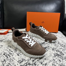 Hermes 高品质 顶级工艺品 爱马仕 专柜同步发售原厂配置,意大利进口原版牛皮面料,高品质拼接工艺,全进口水染 Hermes 高品质 顶级工艺品 爱马仕 专柜同步发售原厂配置,意大利进口原版牛皮面料,高品质拼接工艺,全进口水染